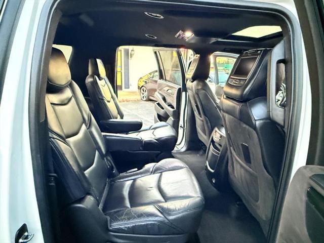 used 2018 Cadillac Escalade ESV car, priced at $29,995