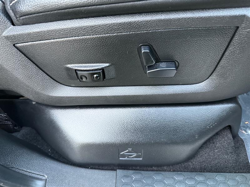 used 2017 Ram 1500 car, priced at $26,995