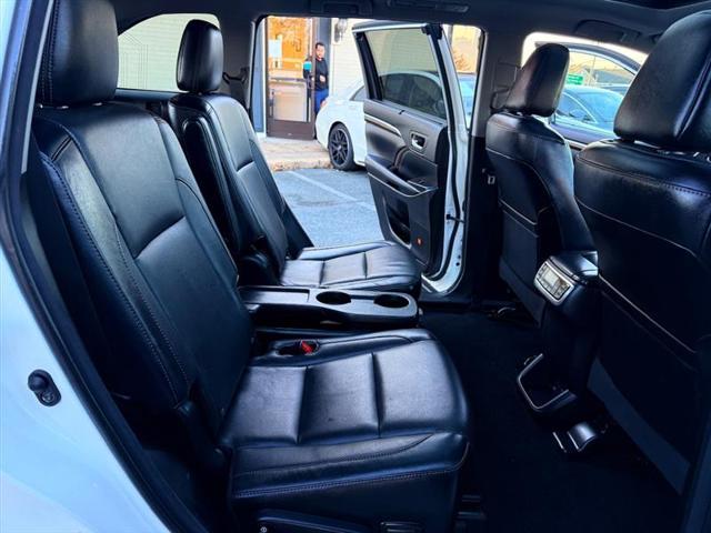 used 2016 Toyota Highlander Hybrid car, priced at $22,995