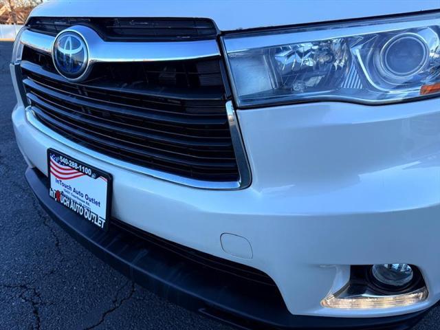 used 2016 Toyota Highlander Hybrid car, priced at $22,995