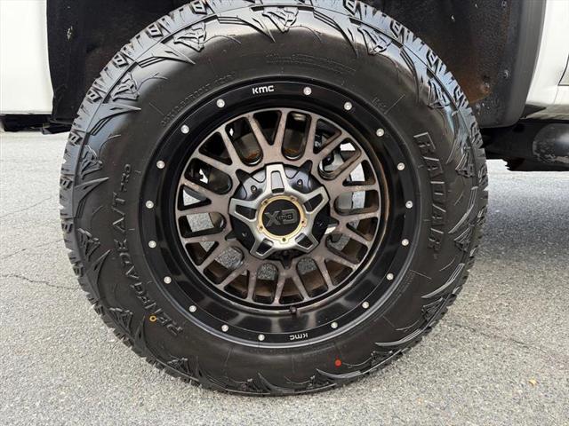 used 2018 GMC Sierra 2500 car, priced at $35,995