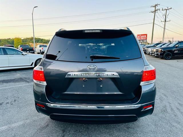 used 2012 Toyota Highlander car, priced at $17,995