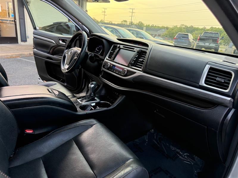 used 2017 Toyota Highlander car, priced at $24,995