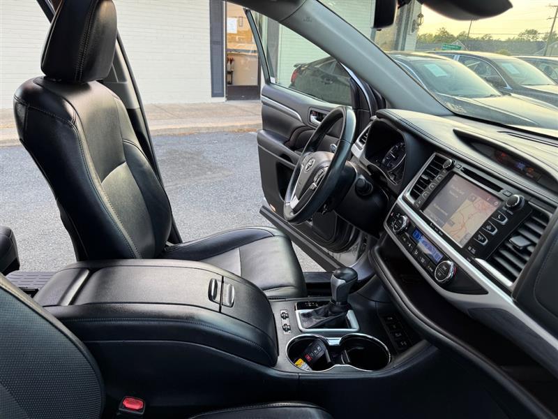 used 2017 Toyota Highlander car, priced at $24,995