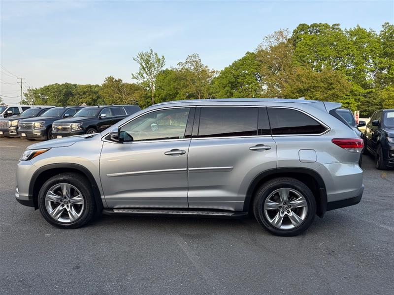 used 2017 Toyota Highlander car, priced at $24,995