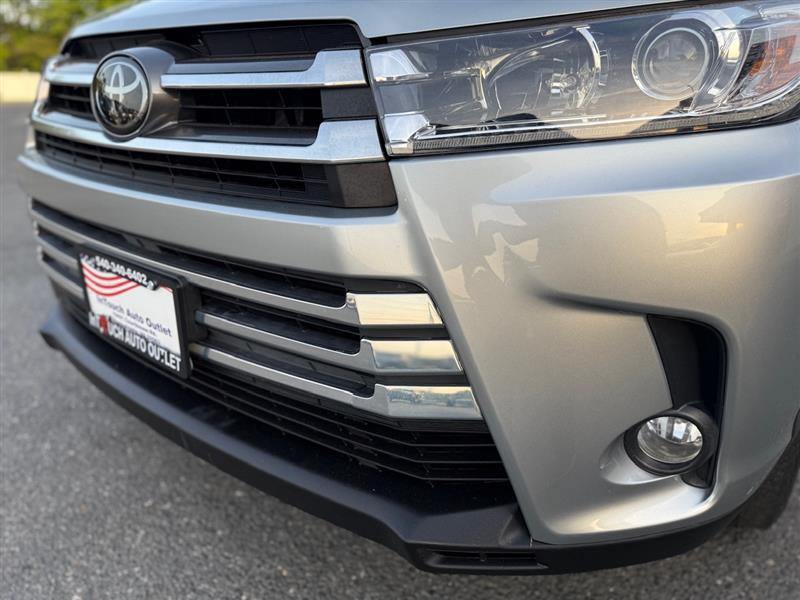 used 2017 Toyota Highlander car, priced at $24,995