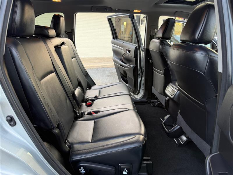 used 2017 Toyota Highlander car, priced at $24,995