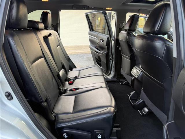 used 2017 Toyota Highlander car, priced at $25,995