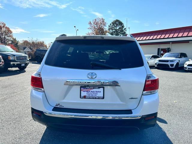 used 2011 Toyota Highlander car, priced at $14,495