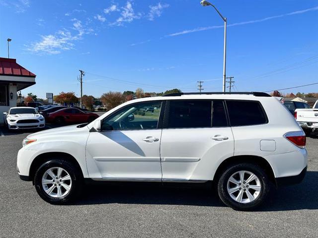 used 2011 Toyota Highlander car, priced at $14,495