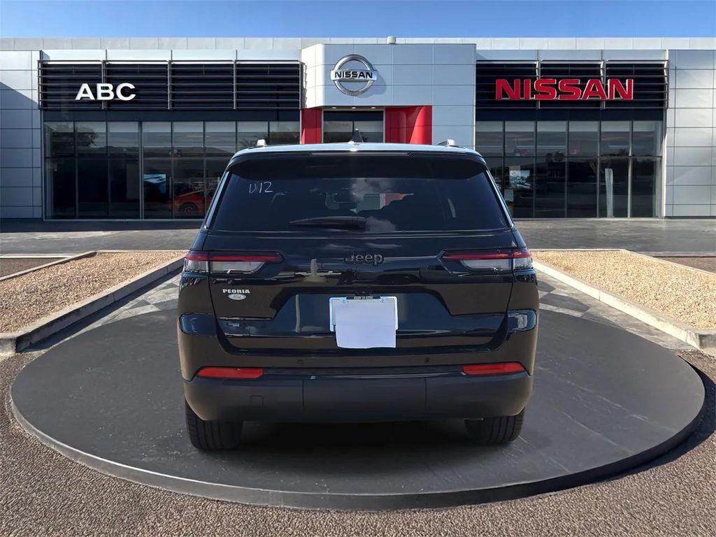 used 2023 Jeep Grand Cherokee L car, priced at $28,957