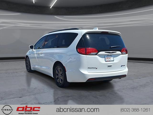 used 2020 Chrysler Pacifica Hybrid car, priced at $26,624