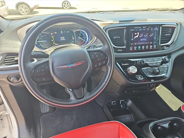 used 2020 Chrysler Pacifica Hybrid car, priced at $26,624