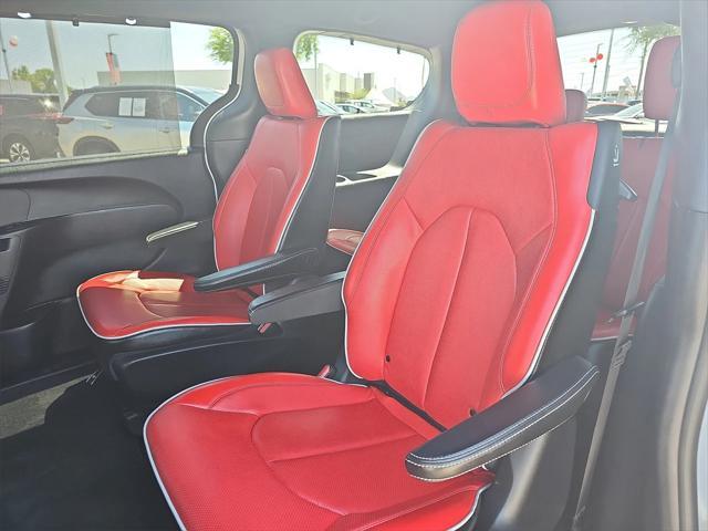 used 2020 Chrysler Pacifica Hybrid car, priced at $26,624