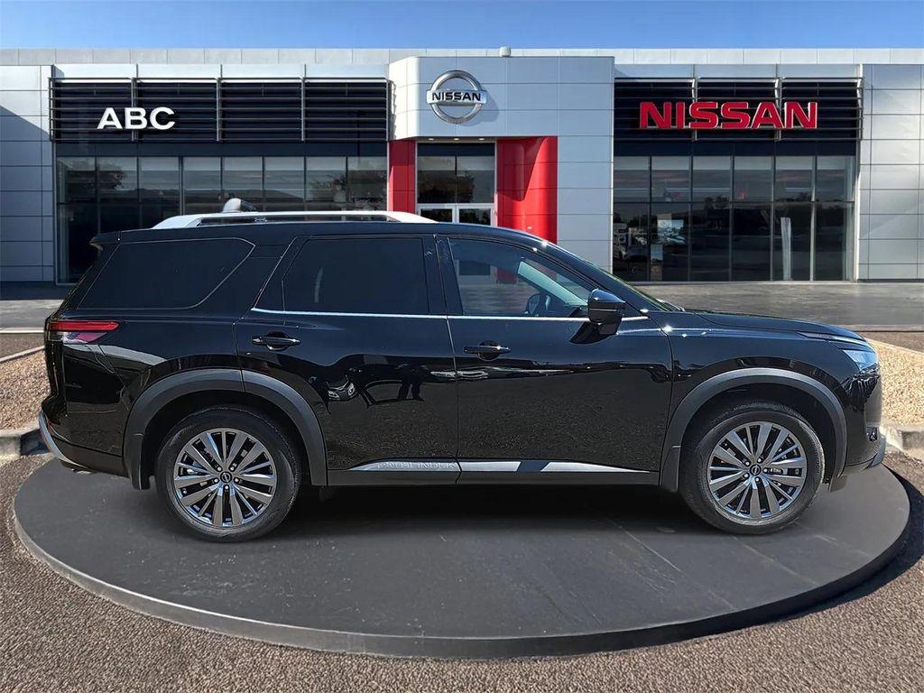new 2025 Nissan Pathfinder car, priced at $47,555
