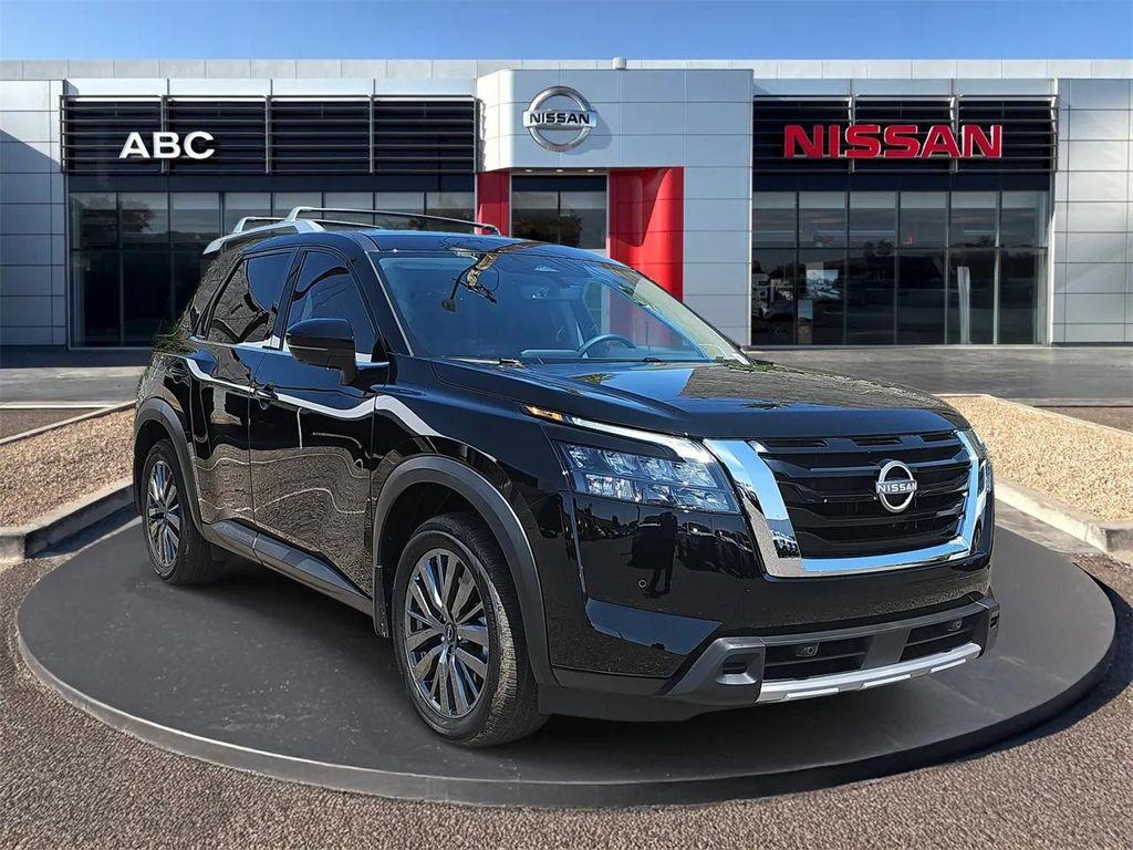 new 2025 Nissan Pathfinder car, priced at $47,555