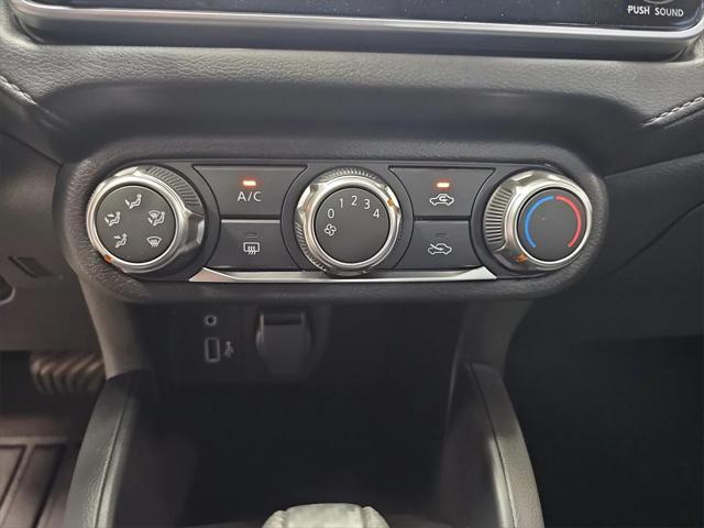 new 2025 Nissan Versa car, priced at $21,560