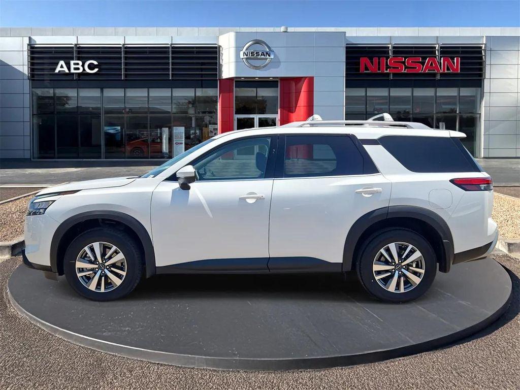 new 2025 Nissan Pathfinder car, priced at $44,705