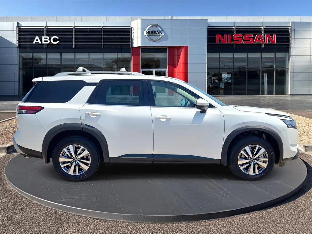 new 2025 Nissan Pathfinder car, priced at $44,705