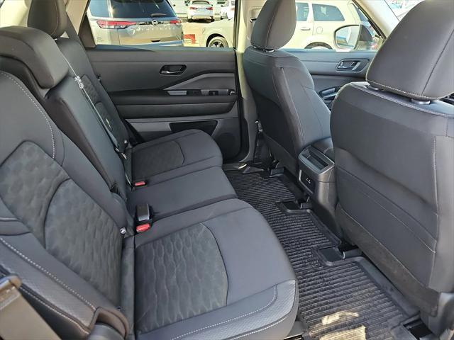 new 2025 Nissan Pathfinder car, priced at $44,835