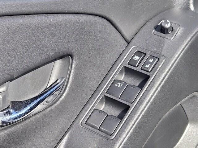 new 2025 Nissan Frontier car, priced at $37,860