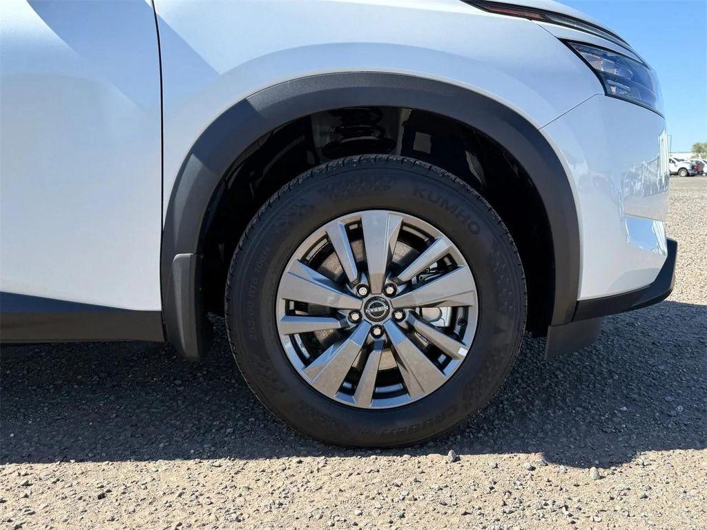 new 2025 Nissan Pathfinder car, priced at $42,340