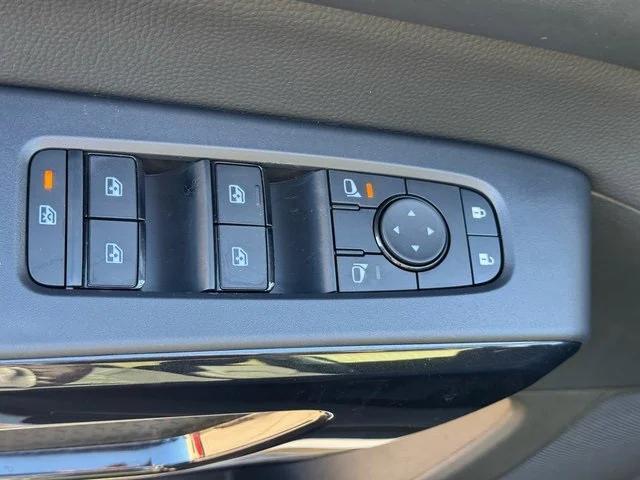 new 2025 Nissan Pathfinder car, priced at $42,340