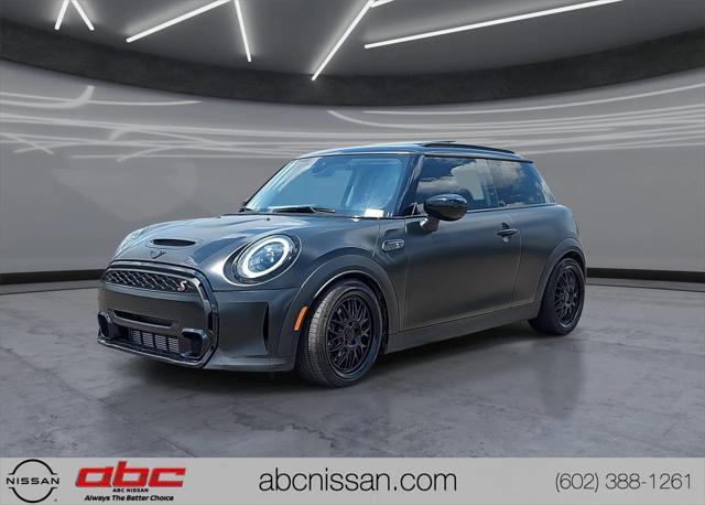 used 2024 MINI Hardtop car, priced at $27,797