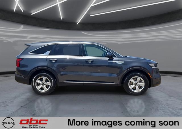 used 2023 Kia Sorento car, priced at $25,227
