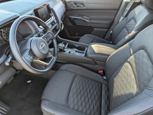 new 2025 Nissan Pathfinder car, priced at $38,360