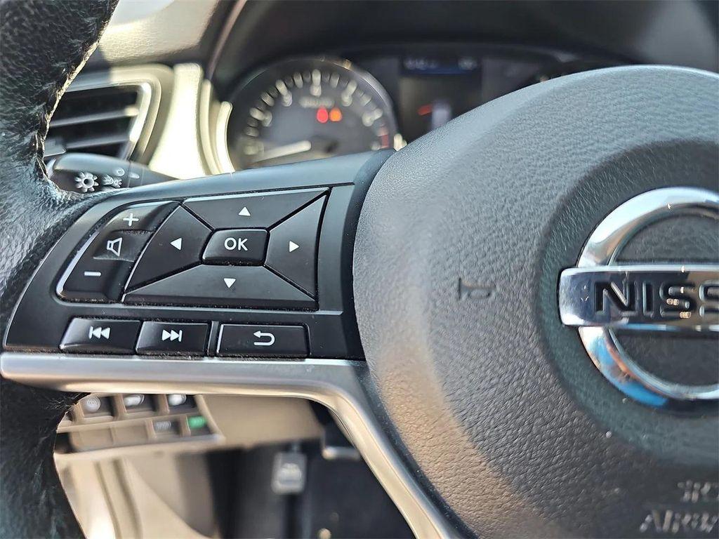 used 2020 Nissan Rogue car, priced at $15,927