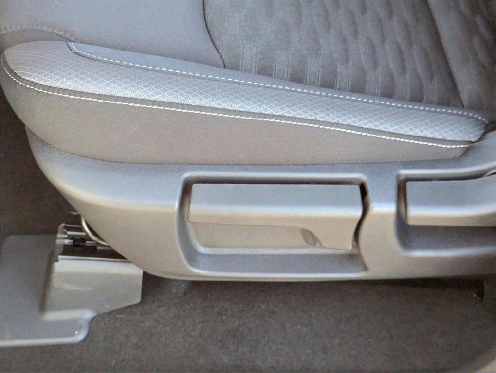 new 2025 Nissan Pathfinder car, priced at $38,555