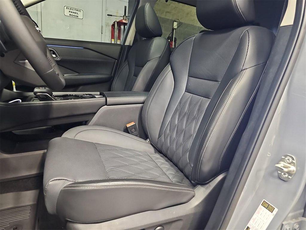 new 2025 Nissan Rogue car, priced at $48,210