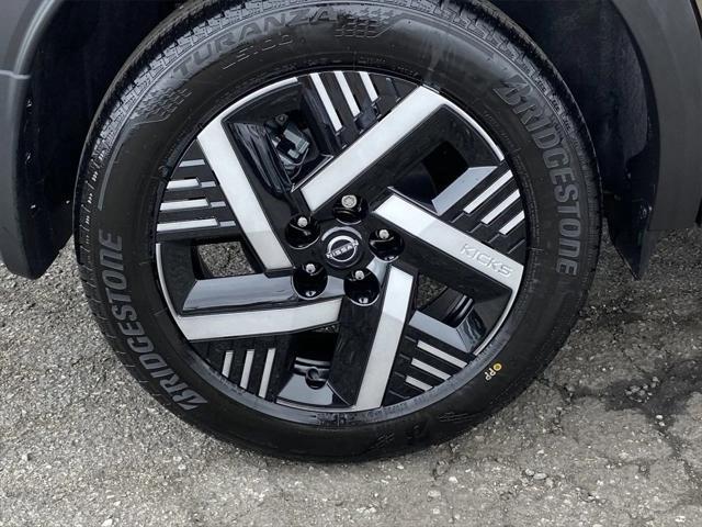 new 2025 Nissan Kicks car, priced at $25,710