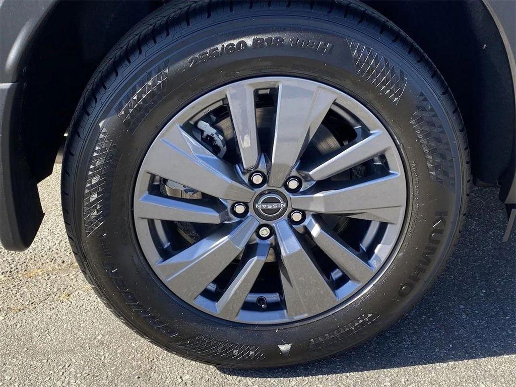 new 2025 Nissan Pathfinder car, priced at $42,260