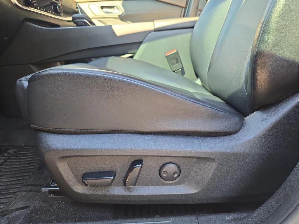 used 2023 Nissan Rogue car, priced at $18,888