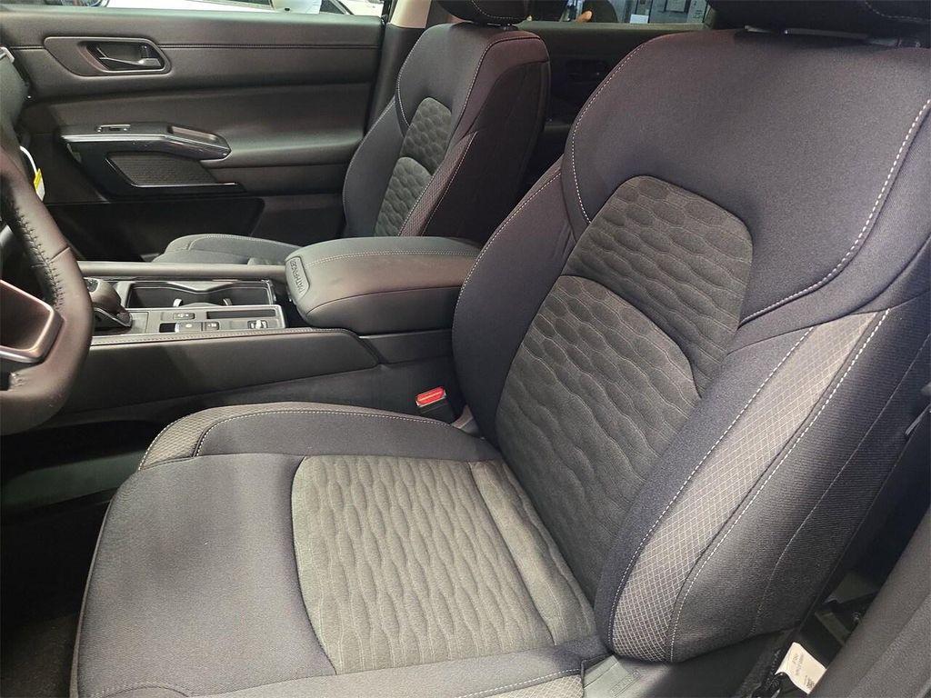 new 2025 Nissan Pathfinder car, priced at $41,880