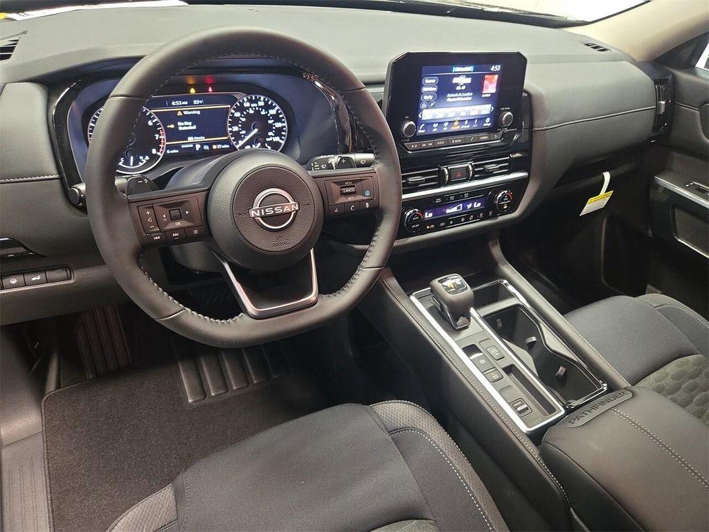 new 2025 Nissan Pathfinder car, priced at $41,880