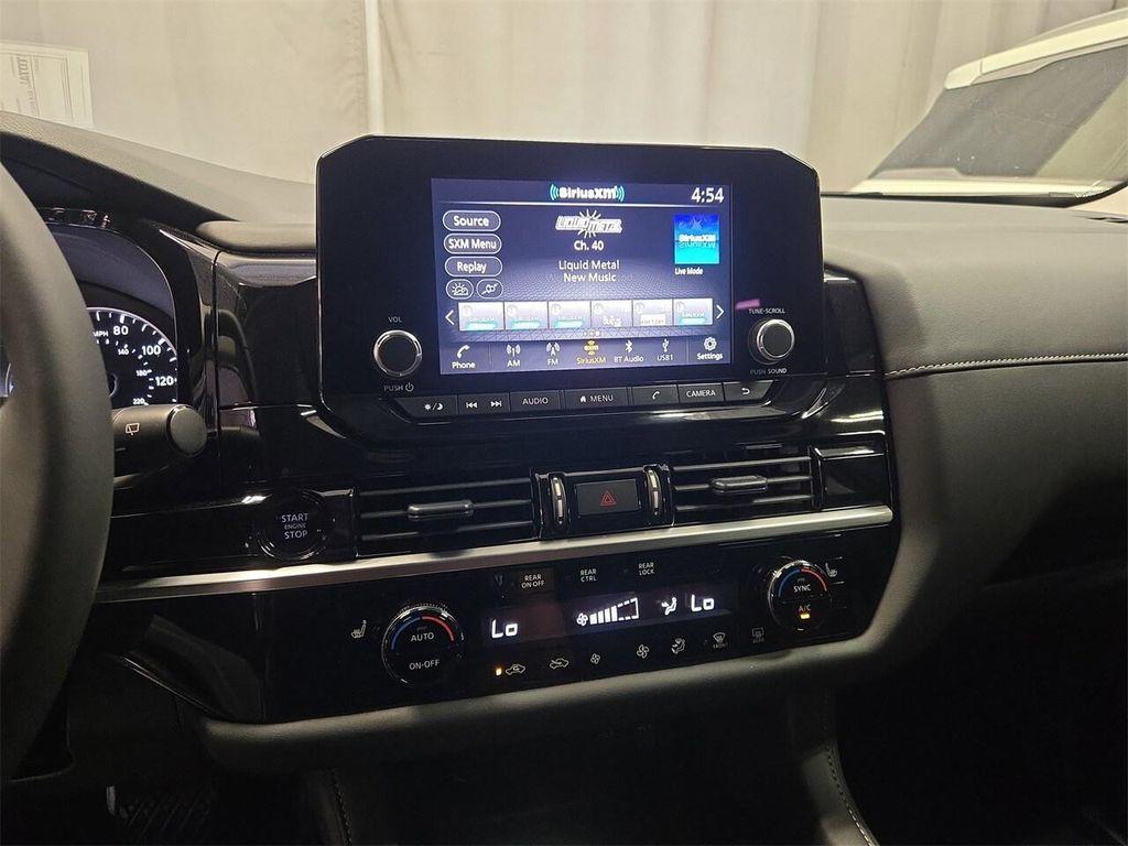 new 2025 Nissan Pathfinder car, priced at $41,880