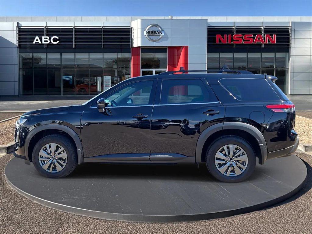 new 2025 Nissan Pathfinder car, priced at $41,880