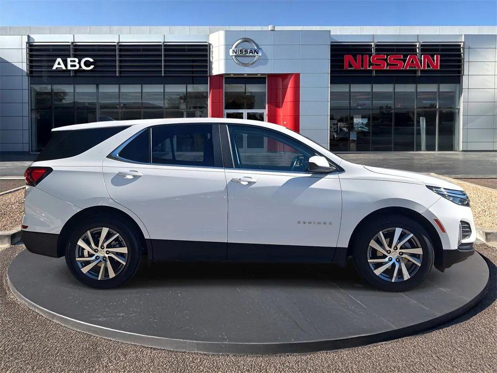 used 2022 Chevrolet Equinox car, priced at $15,932