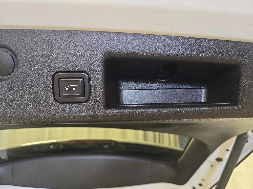 used 2022 Chevrolet Equinox car, priced at $15,932