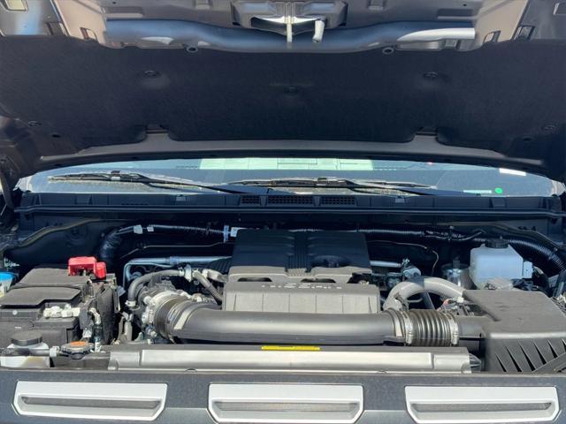 new 2025 Nissan Frontier car, priced at $41,080