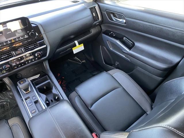 new 2025 Nissan Pathfinder car, priced at $45,015