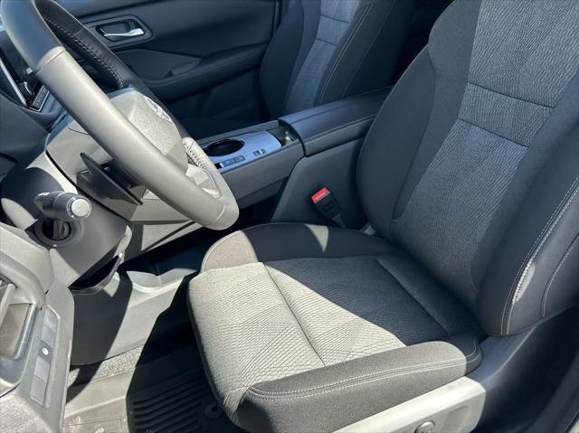 new 2025 Nissan Rogue car, priced at $33,700