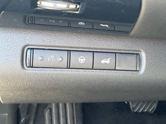 new 2025 Nissan Pathfinder car, priced at $42,330