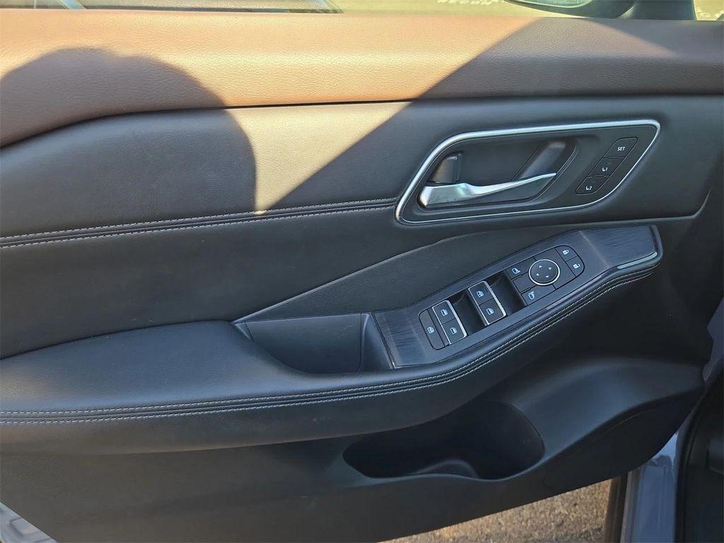 used 2021 Nissan Rogue car, priced at $18,786