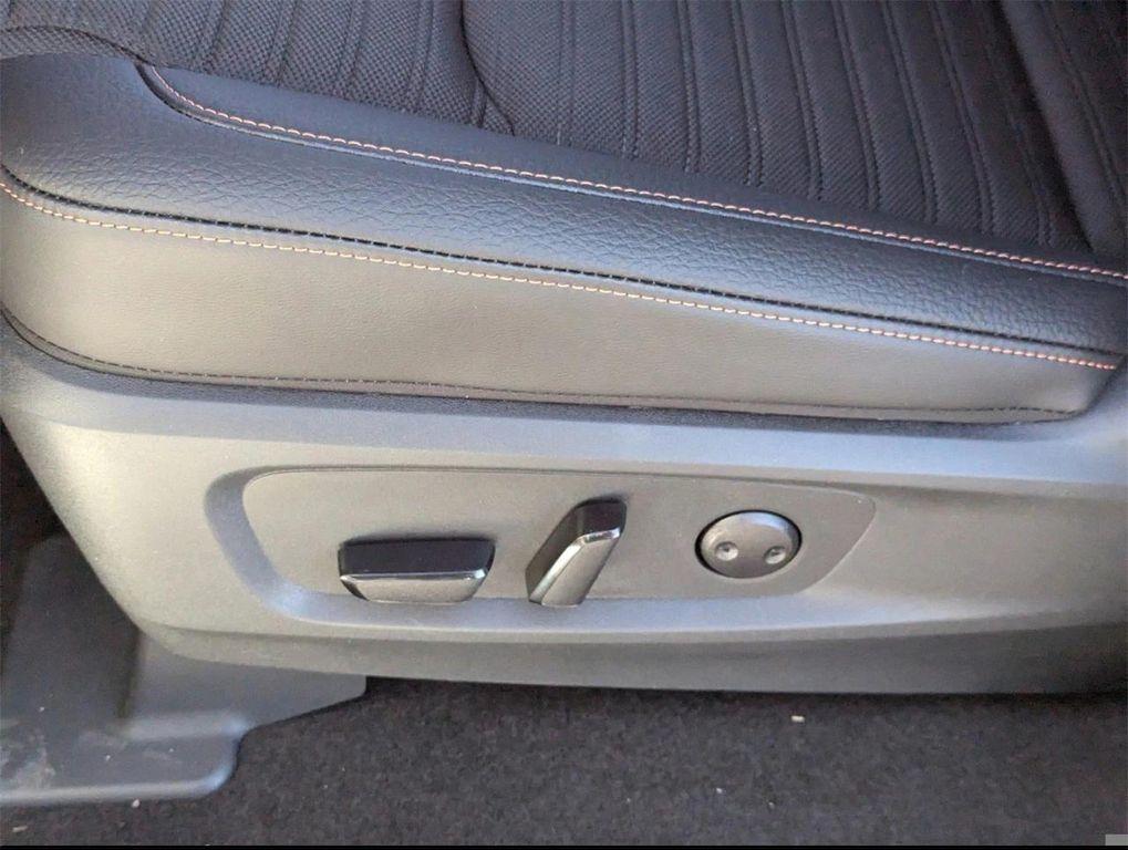 new 2025 Nissan Pathfinder car, priced at $46,610