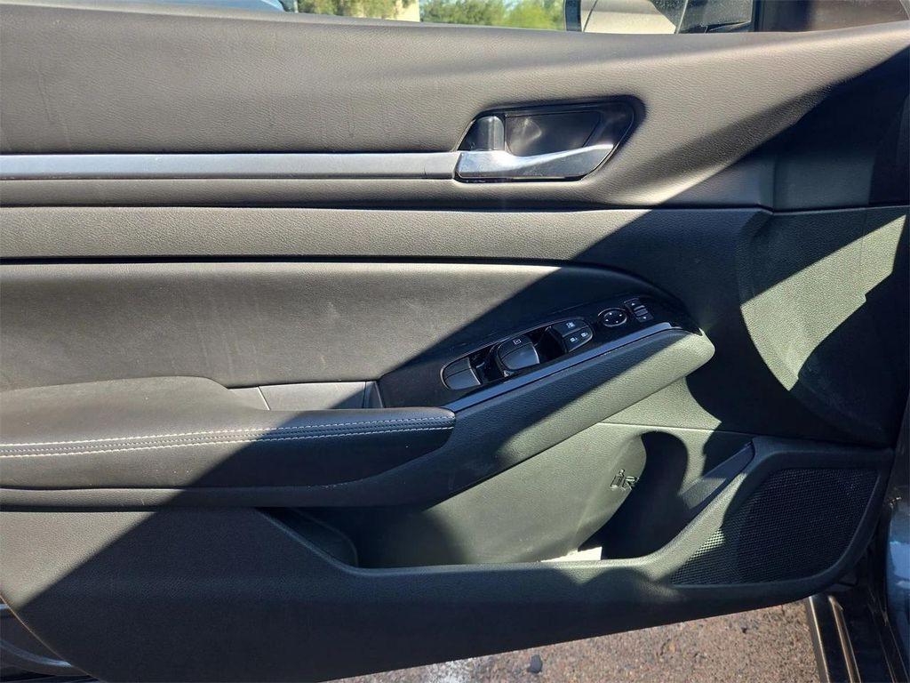 used 2023 Nissan Altima car, priced at $15,995