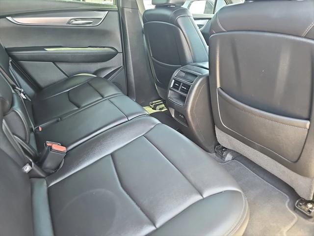 used 2021 Cadillac XT5 car, priced at $23,999